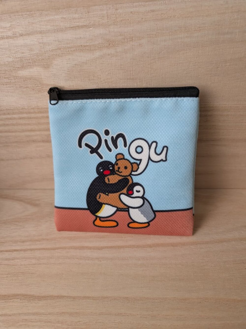 Pingu Small Zip Pouch in Pingu Pinga Hugging Teddy Bear Cute, new without tag